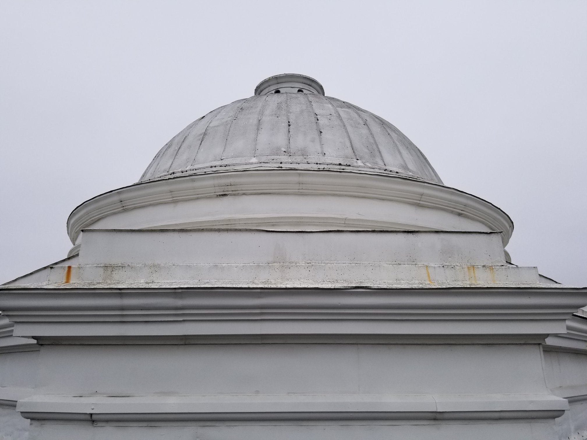 the famous old building’s well-known dome was in dire need of cleaning and repair